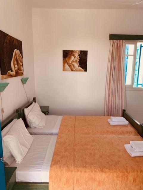 Manousos Rooms Adamantas  Bagian luar foto