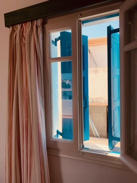Manousos Rooms Adamantas  Bagian luar foto