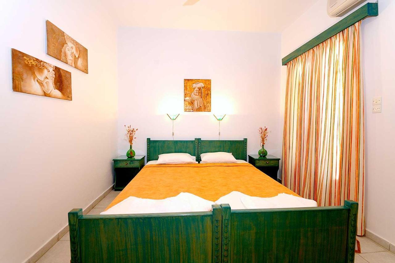 Manousos Rooms Adamantas  Bagian luar foto